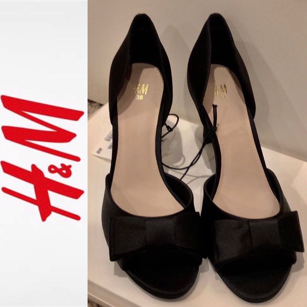 NWT Black open toe heels w/ bow H&M size: 7